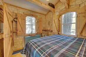 Palmyra Cottage w/ Deck on Whites Pond!