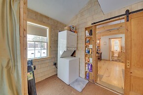 Palmyra Cottage w/ Deck on Whites Pond!