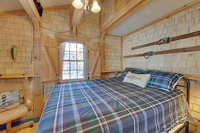 Palmyra Cottage w/ Deck on Whites Pond!