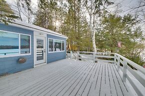 Palmyra Cottage w/ Deck on Whites Pond!