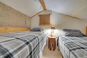 Palmyra Cottage w/ Deck on Whites Pond!