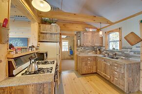 Palmyra Cottage w/ Deck on Whites Pond!