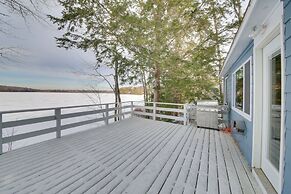 Palmyra Cottage w/ Deck on Whites Pond!