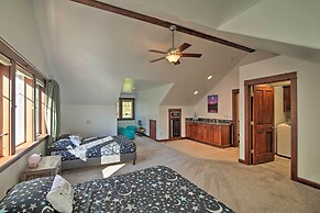 Lake Lovers Oasis: Hot Tub & Mt Rainier View!