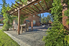 Lake Lovers Oasis: Hot Tub & Mt Rainier View!