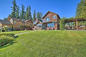 Lake Lovers Oasis: Hot Tub & Mt Rainier View!