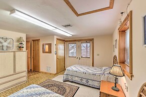 Family-friendly Murphy Cabin w/ Deck & Fire Pit!