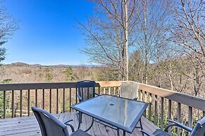 Family-friendly Murphy Cabin w/ Deck & Fire Pit!