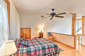 Family-friendly Murphy Cabin w/ Deck & Fire Pit!