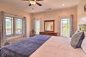 Mountain Refuge w/ View, 12 Mi to Asheville!