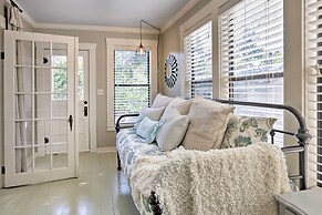 Fredericksburg Cottage w/ Grill - Walk to Main St!