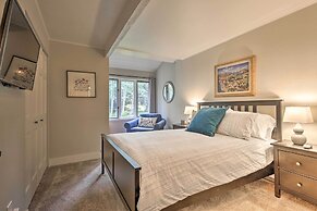 Modern Mountain Escape on Golf Course w/ Hot Tub!