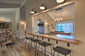 Modern Mountain Escape on Golf Course w/ Hot Tub!