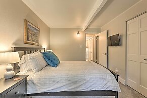 Modern Mountain Escape on Golf Course w/ Hot Tub!