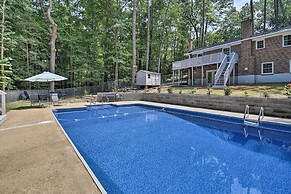 Family-oriented Richmond Home w/ Private Pool