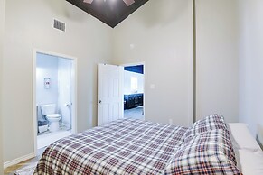 Spacious Palo Pinto Home: Private Dock & Pool