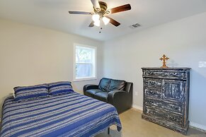 Spacious Palo Pinto Home: Private Dock & Pool