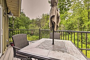 Inviting A-frame Cabin w/ Saltwater Hot Tub!