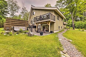 Inviting A-frame Cabin w/ Saltwater Hot Tub!