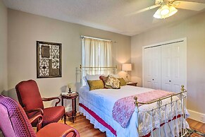 Georgetown Vacation Rental Close to Town Square!