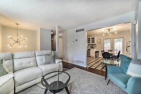 Pittsburgh Retreat w/ Deck ~ 4 Mi to Dtwn!