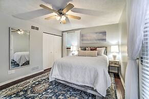 Pittsburgh Retreat w/ Deck ~ 4 Mi to Dtwn!
