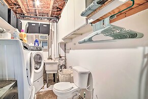 Pittsburgh Retreat w/ Deck ~ 4 Mi to Dtwn!