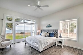 Waterfront Scotland Beach Retreat w/ Private Beach
