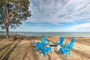 Waterfront Scotland Beach Retreat w/ Private Beach