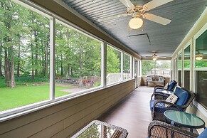 Ferriday Lakehouse w/ Private Dock, Deck, & Yard!