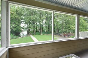 Ferriday Lakehouse w/ Private Dock, Deck, & Yard!