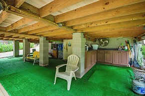 Ferriday Lakehouse w/ Private Dock, Deck, & Yard!