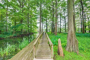 Ferriday Lakehouse w/ Private Dock, Deck, & Yard!