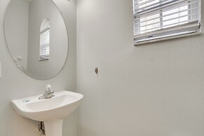 Pool & Lanai: Davenport Home 12 Mi to Disney