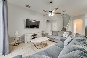 Pool & Lanai: Davenport Home 12 Mi to Disney