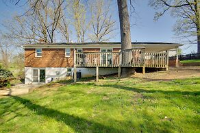 Harrisonburg Family Home w/ Deck, 4 Mi to Downtown