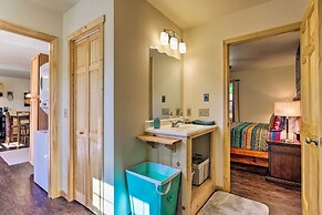 5 Mi to Dtwn: Bryson City Cabin w/ Resort Perks!