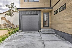 Sleek Fraser Townhome < 8 Mi to Winter Park!