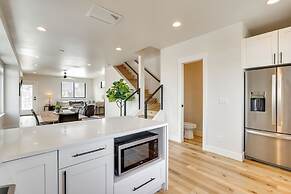 Sleek Fraser Townhome < 8 Mi to Winter Park!