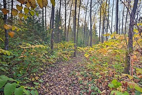 Riverfront Gold Bar Log Cabin Near Stevens Pass!