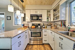 Peaceful Goshen Cottage w/ Screened Porch & Views!