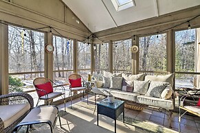 Peaceful Goshen Cottage w/ Screened Porch & Views!