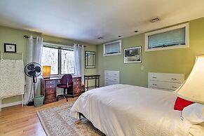 Peaceful Goshen Cottage w/ Screened Porch & Views!