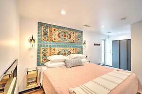 Luxury Spa Retreat: Private Courtyard & More!