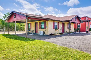 Classy San Benito Vacation Rental With Chiminea!