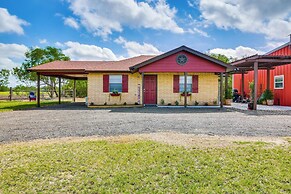 Classy San Benito Vacation Rental With Chiminea!