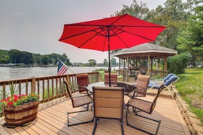 Waterfront Monticello Home w/ Fire Pit & Deck!