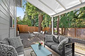 Dog-friendly Redmond Area Home With Fenced Yard!