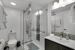 Dog-friendly Redmond Area Home With Fenced Yard!