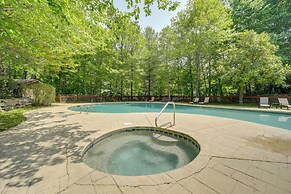 Lake Access + On-site Creek: Lake Toxaway Home!